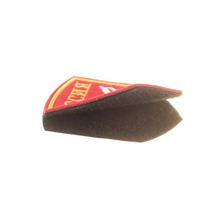 Где купить Шеврон кадетский перо и шпага, Красный вышитый ( ШЕЛК ) на липучке в Москве недорого