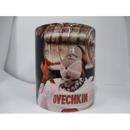 Кружка керамическая (Овечкин с кубком)