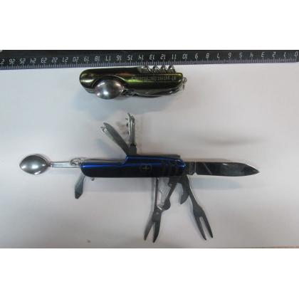 Нож складной туристический (МТ-patent 200730334892.Х)